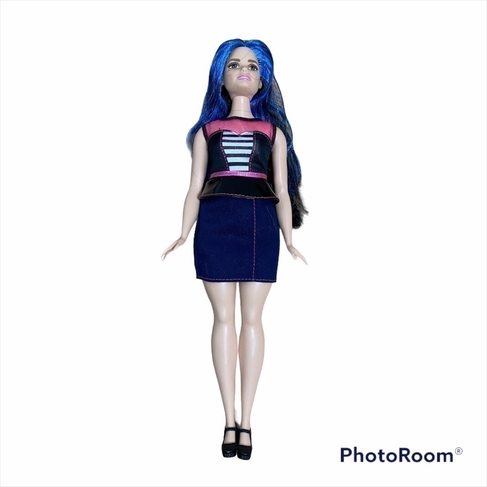Barbie Fashionistas #27 Sweetheart Stripes Curvy